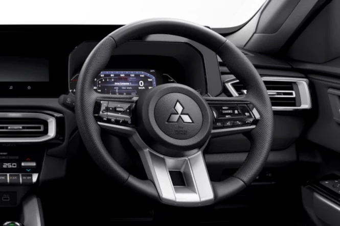 mitsubishi-destinator-Digital-Meter-Cluster