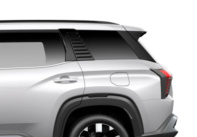 mitsubishi-destinator-Roof-Rail-dengan-Desain-Pillar-Iconic